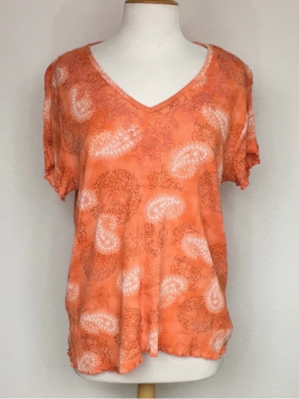 3/$25 Faded Glory Women Orange Paisley V Neck Lettuce Hem Beaded T-Shirt Size XL